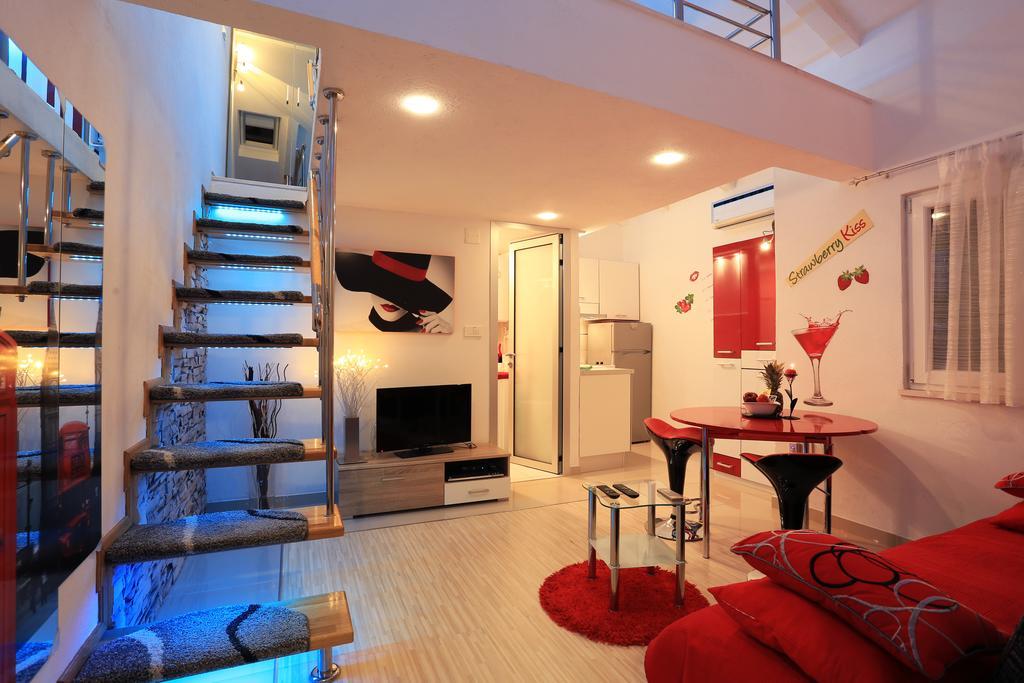 Apartments Ella Split Zimmer foto